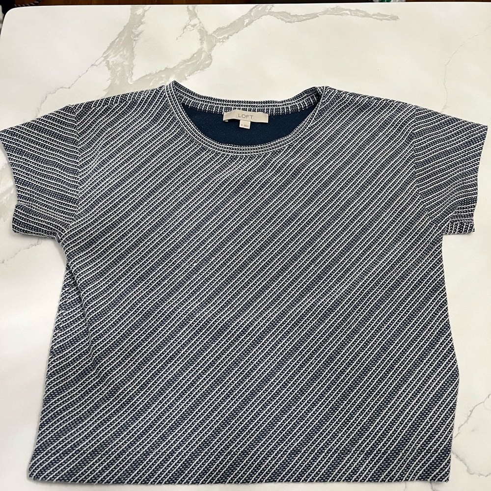 LOFT blue and white top